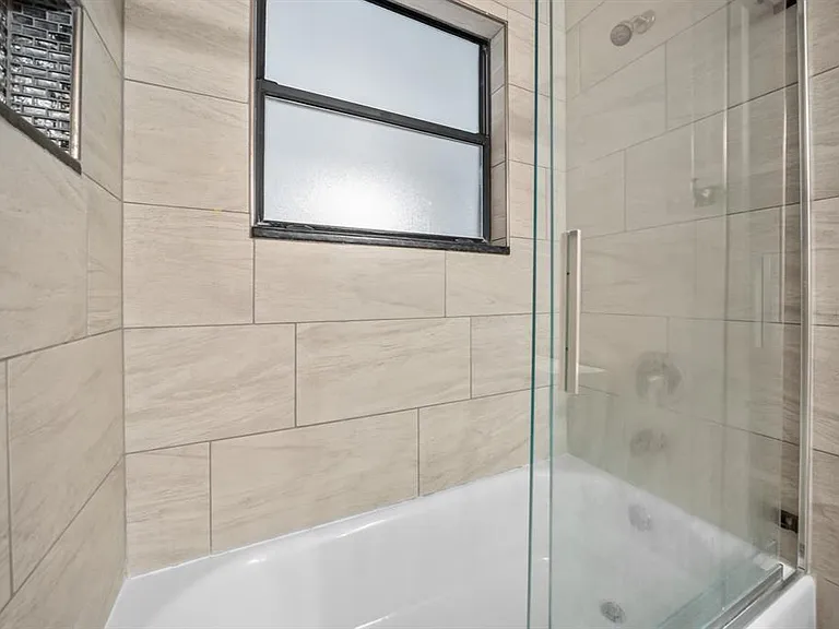 8025 SW 47th Ct — Photo 28