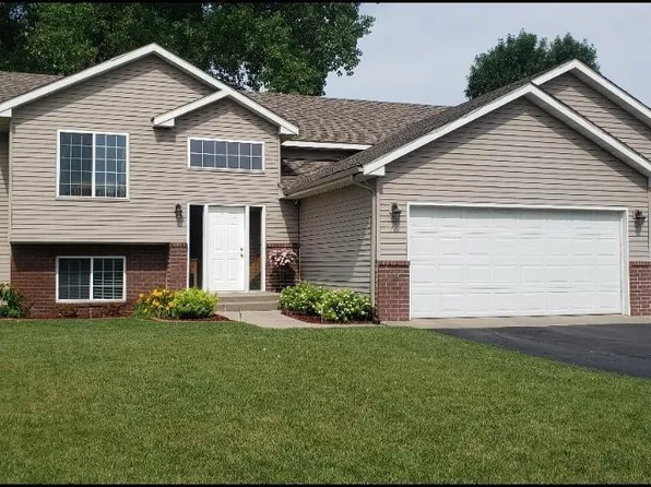 1000 Lawrence Cir, Sartell, MN 56377