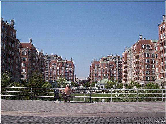 2nd image of 50 Oceana Dr W APT 5H