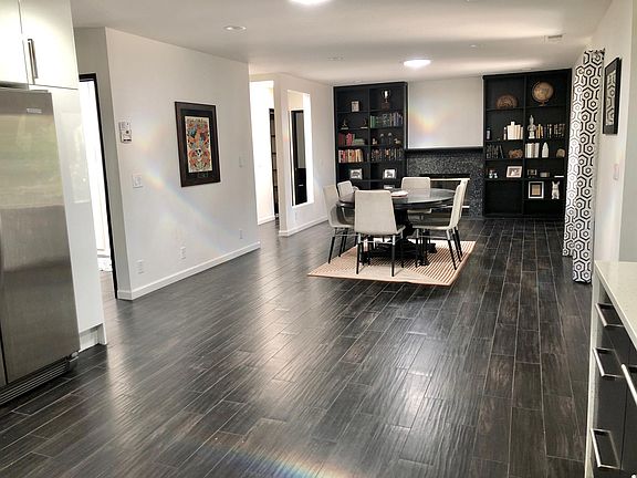 4th image of 3010 Fairview Dr