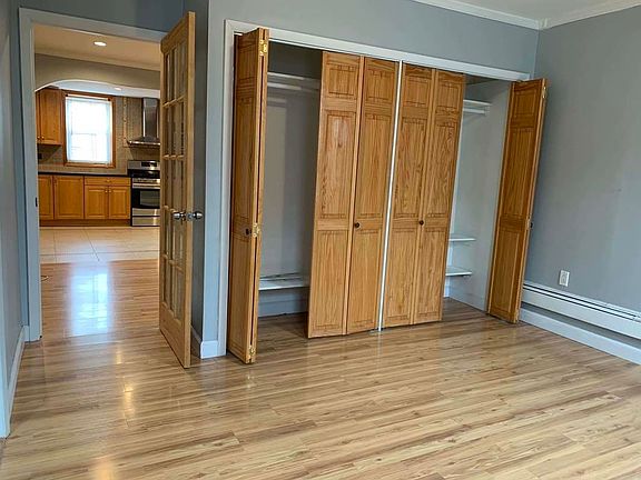 4th image of 607 6th Ave #2L