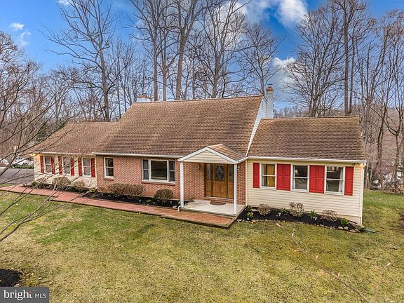 2nd image of 121 Snyder Rd