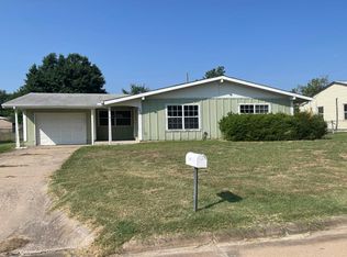 2410 NW 30th St, Lawton, OK 73505
