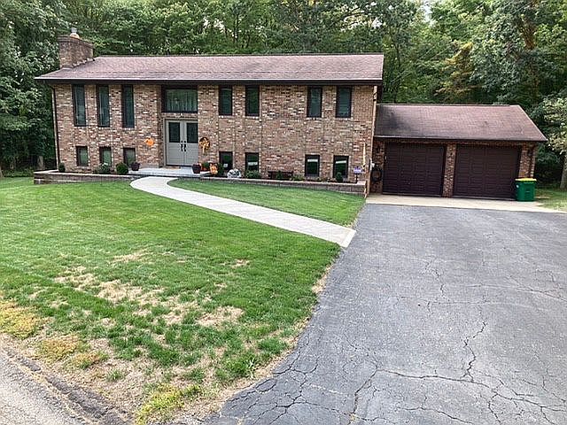 1st image of 106 Fairlane Dr