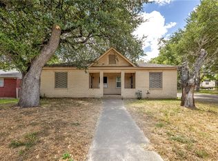 107 Sulphur Springs Rd, Bryan, TX 77801