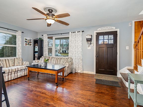 3rd image of 8466 Persimmon Grove Pike