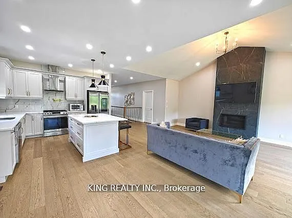 1043 Kettle Ct — Photo 8