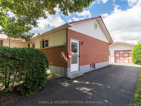 3rd image of 2034 Cornish St