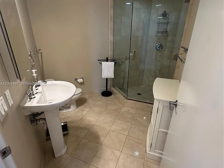 6365 Collins Ave #1703 — Photo 14