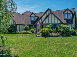 61 Beech St, Wilkes Barre, PA 18702