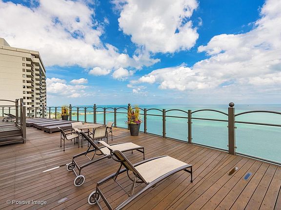 2nd image of 1150 N Lake Shore Dr #19