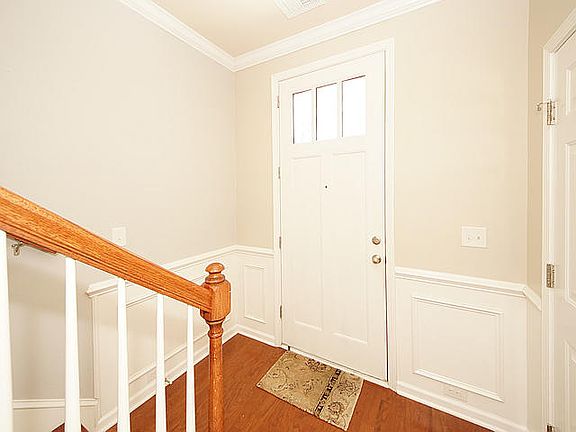 2nd image of 3352 Eastman Dr