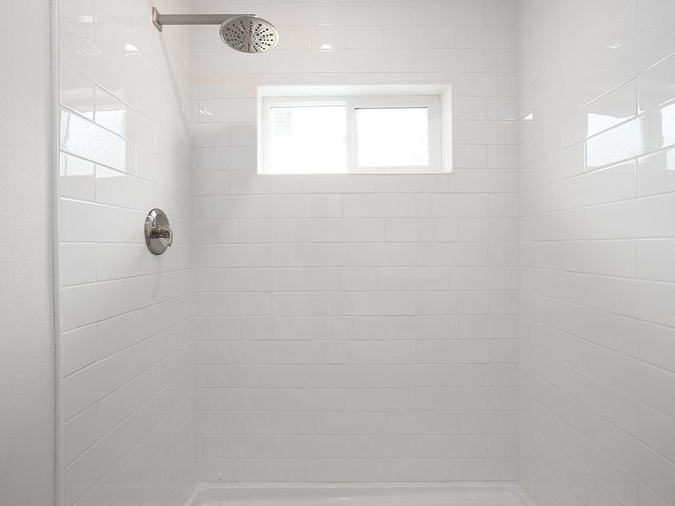 1st image of 2319 W Avenue 33