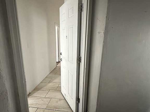 2nd image of 1839 Victor St APT 1