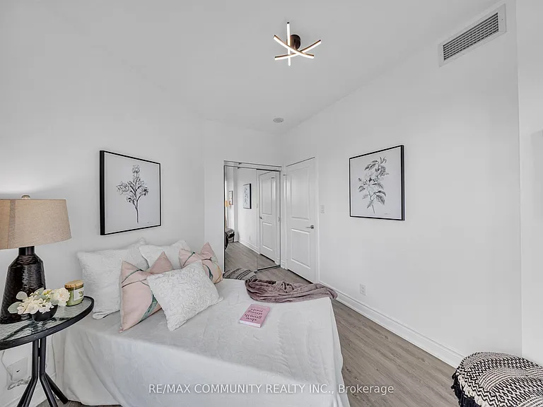 50 Absolute Ave #1905 — Photo 16
