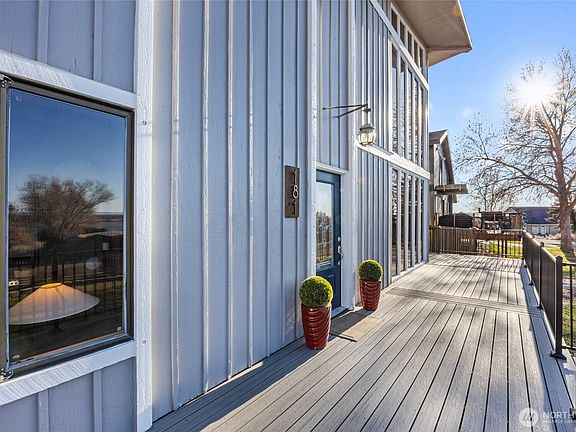 4th image of 181 Pelican Drive SE