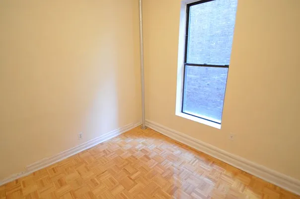 Rented by CITY SKYLINE REALTY INC | media 25