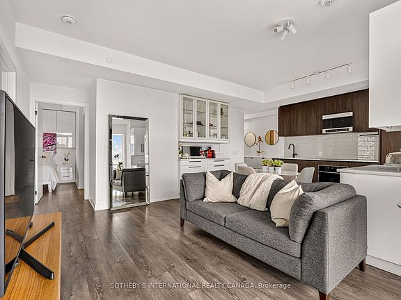 5th image of 127 W Broadway Ave #2302