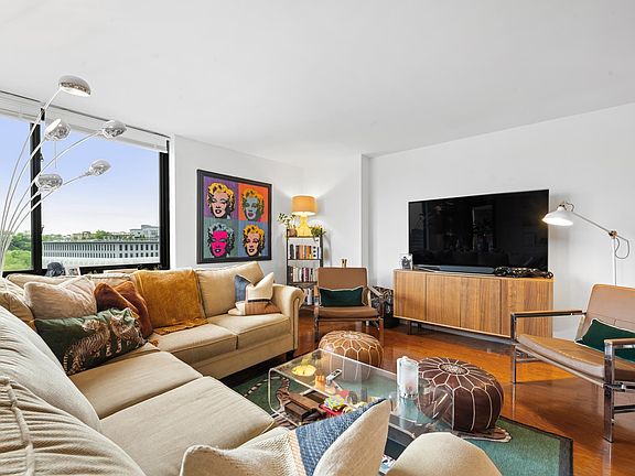 3rd image of 700 Grove St APT 11E