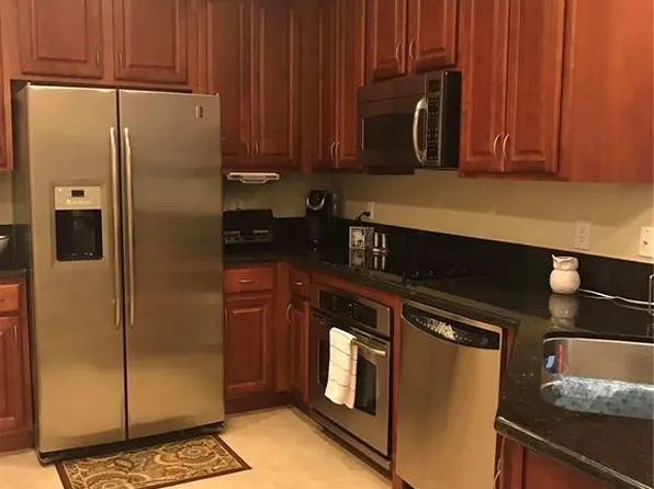 16101 Emerald Estates Dr #250, Weston, FL 33331