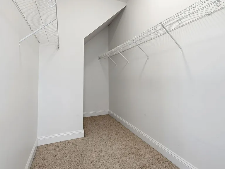 80 Valor Cir — Photo 22