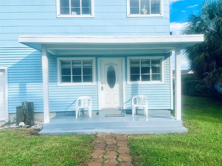 6004 Avenue T — Photo 4
