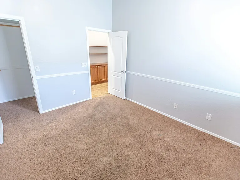 16344 N 182nd Ln — Photo 9