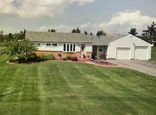 2699 Manitou Rd, Rochester, NY 14624