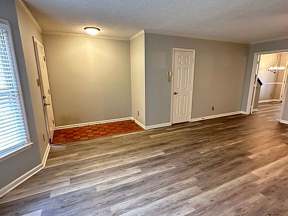 3rd image of 6501 Habersham St Unit 4
