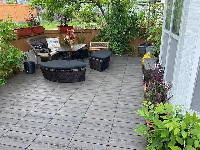 20 Sarahs Grove Ln — Photo 2