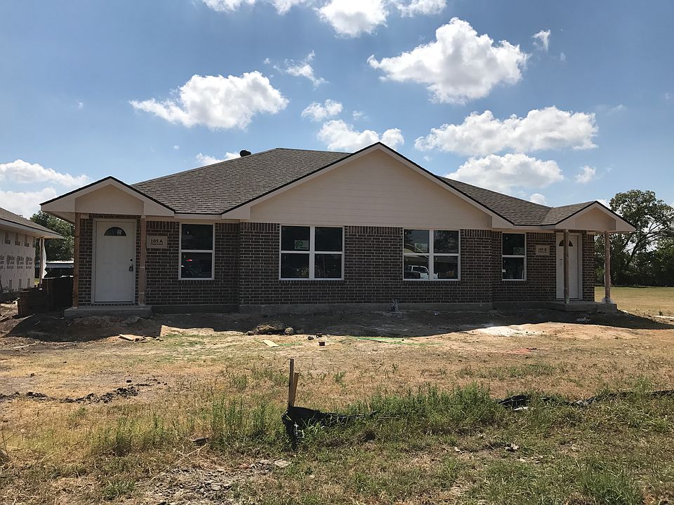 1st image of 105 Casa Linda St