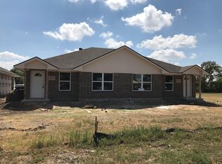 105 Casa Linda St, Ennis, TX 75119