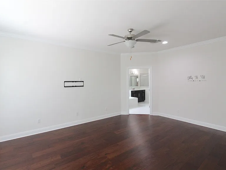 5800 Viejo Dr — Photo 12