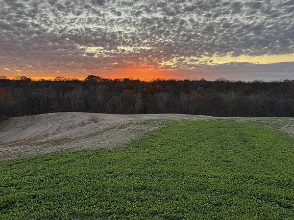 5th image of 121 Acres Rte E