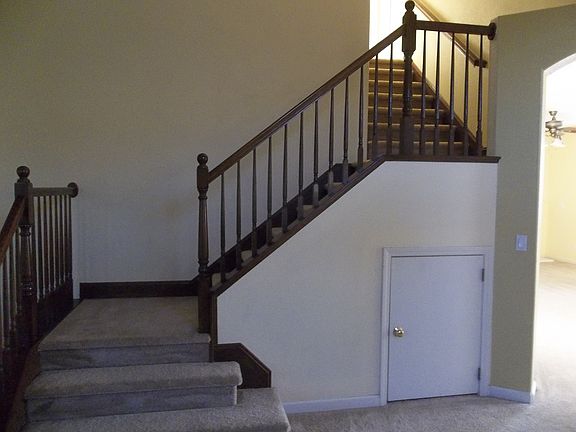 5th image of 1748 Cobblestone Dr