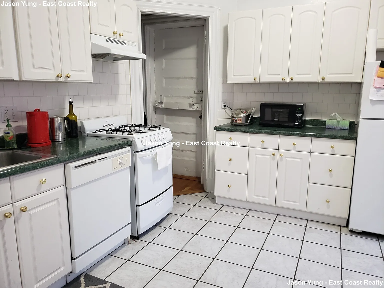 2 bed, 1.0 bath, $2,995 — Photo 4