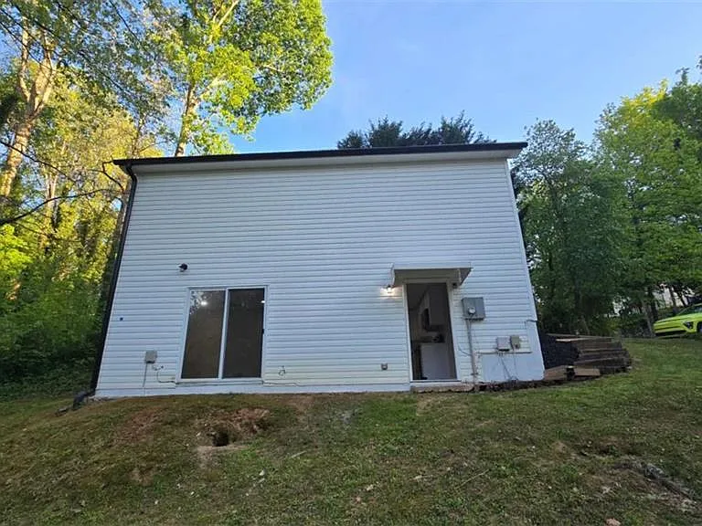 3025 Mangum Dr #B — Photo 17