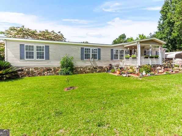 136 Shamrock Cir, Byron, GA 31008