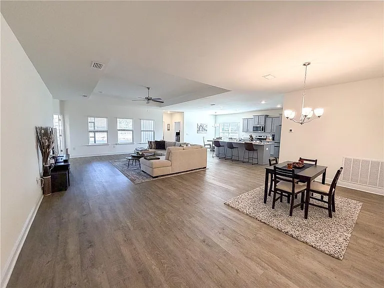 27137 Augustine Dr — Photo 3