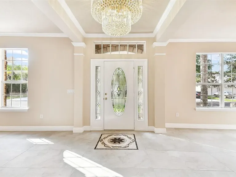 16143 Colchester Palms Dr — Photo 4