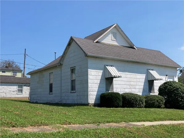 407 SW 5th St, Shelbyville, IL 62565