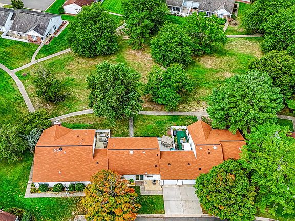 5th image of 820B Liverpool Circle