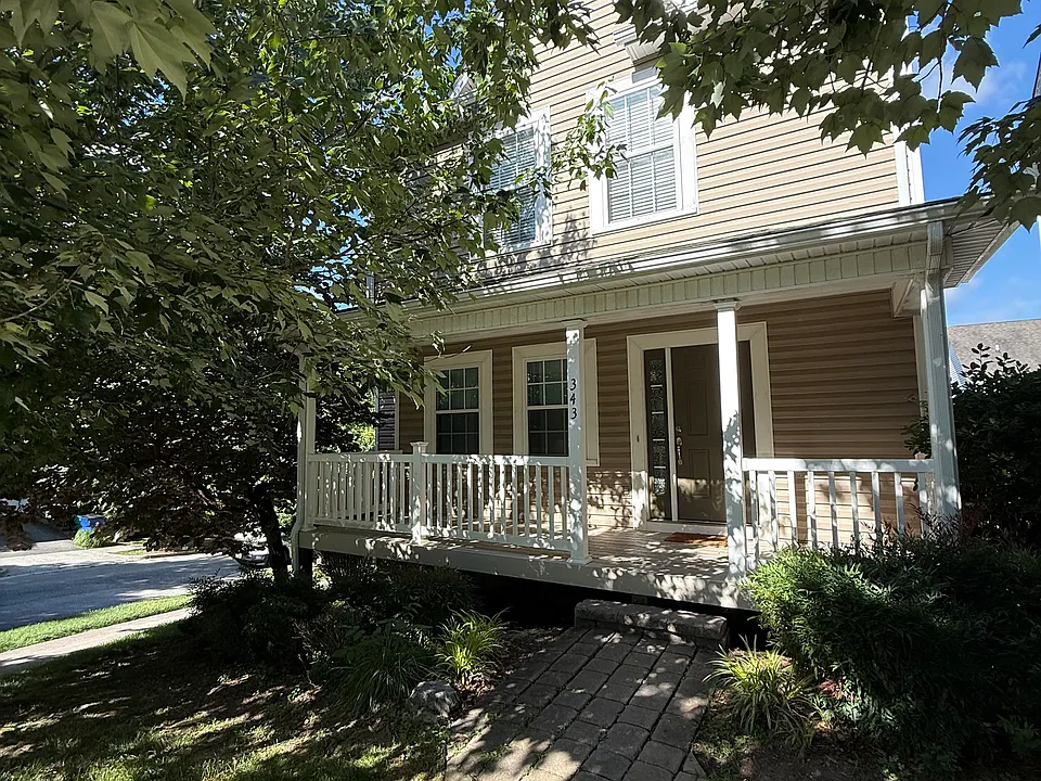 343 Courtney Cir
