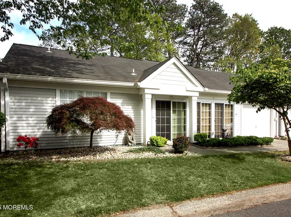 882 Liverpool Circle #A, Manchester, NJ 08759