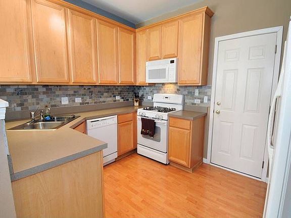 Maple Cabinets!