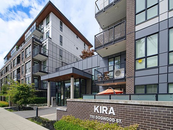 2nd image of 750 Dogwood St #220