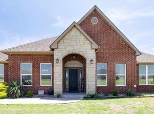141 SW Elk Creek Loop, Cache, OK 73527