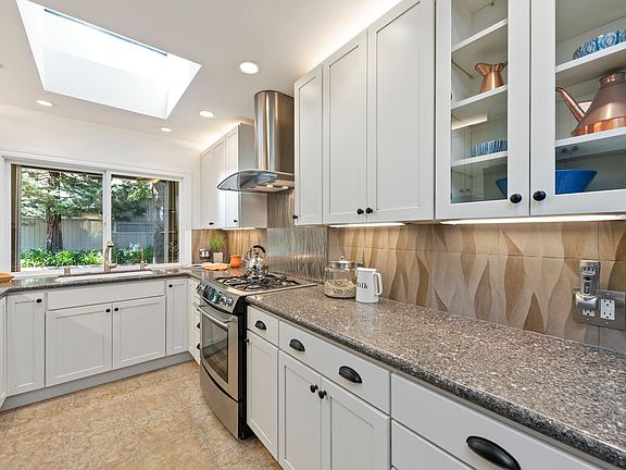 5th image of 10102 Firwood Dr
