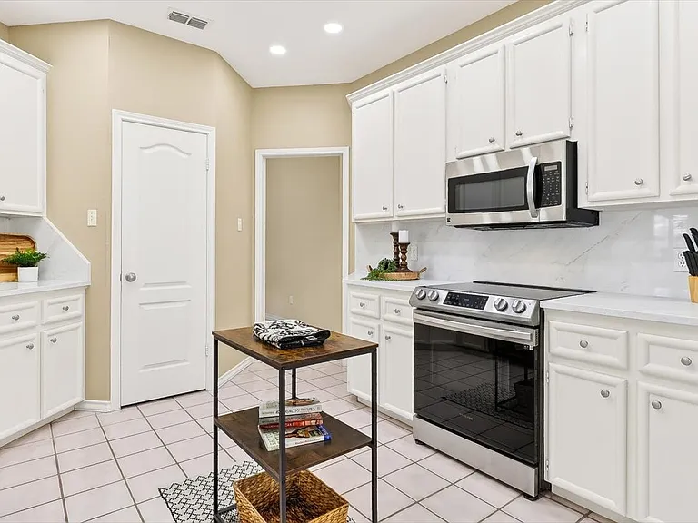 15222 Isla Pinta Ct — Photo 5