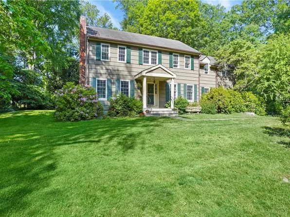 148 Brook Farm Road E, Bedford, NY 10506